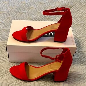 NEW! BAMBOO Red Faux Suede Block Heel Sandal, Size 7